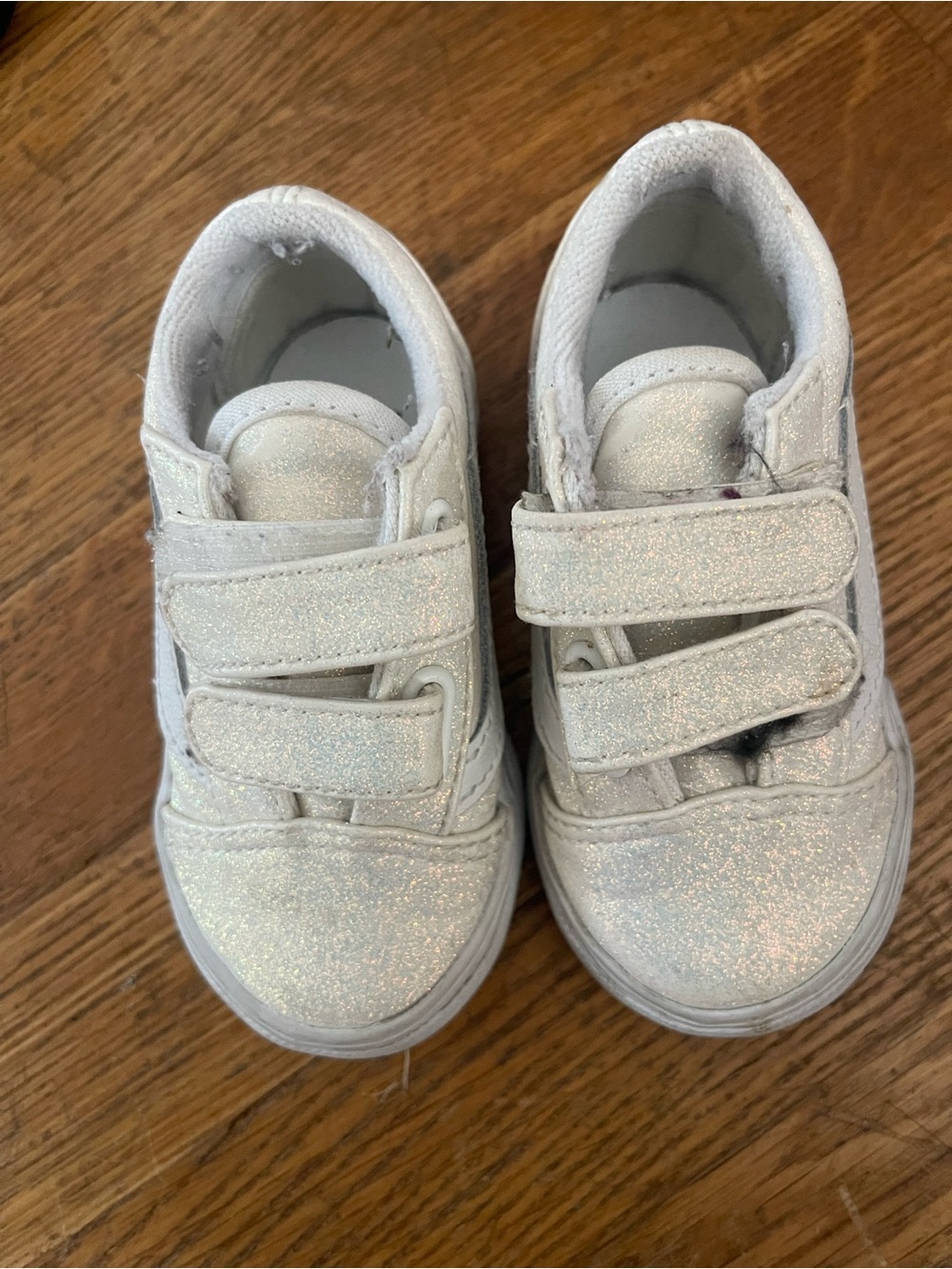 Vans Kids White Glitter Velcro Sneakers